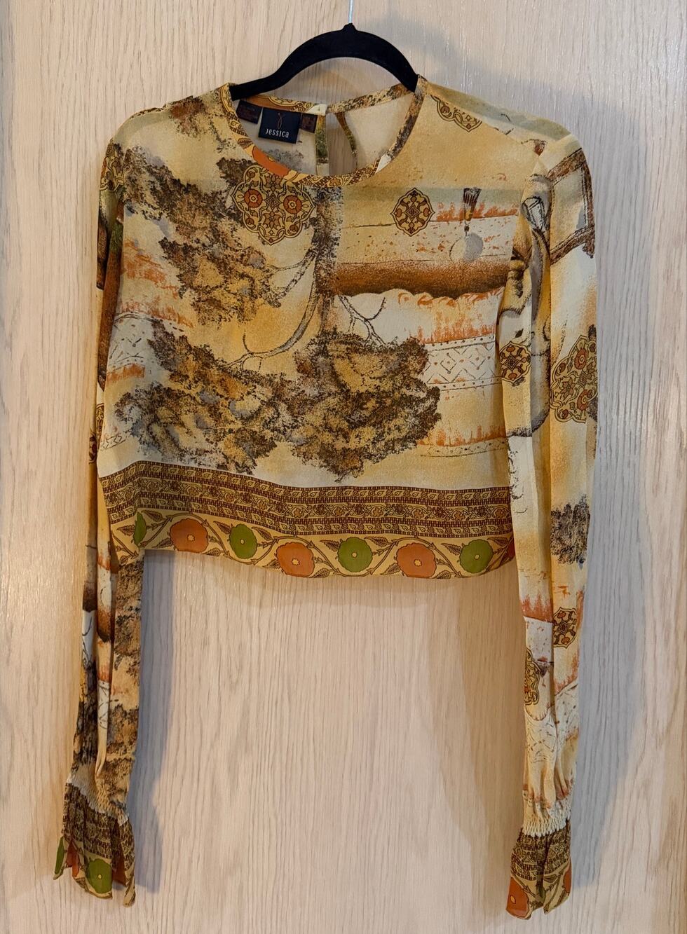 Jessica Women’s Size 8 Abstract Print Cropped Blouse Bell Sleeves Boho